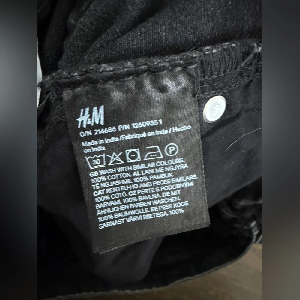 H&M Dark Gray Straight Jeans - Picture 4 of 4